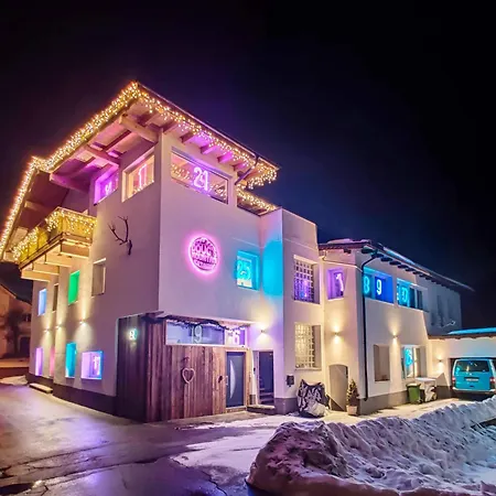 Mountain Getaway - Funky First Floor Fulpmes