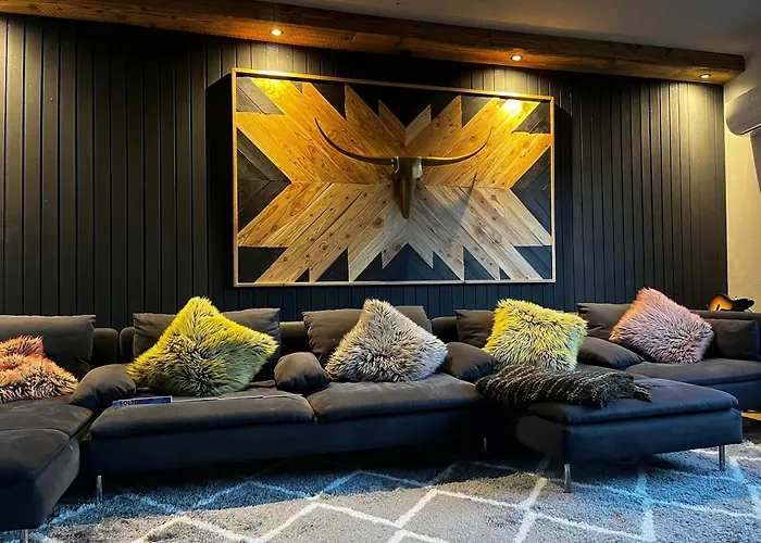 Dmg - 'funky First Floor' Unique Mountain Apartment